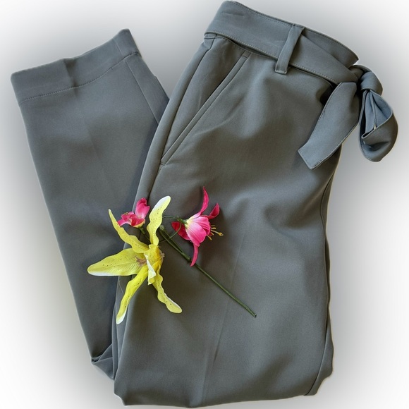 LOFT Pants - Worn once! Loft paper bag style pants!